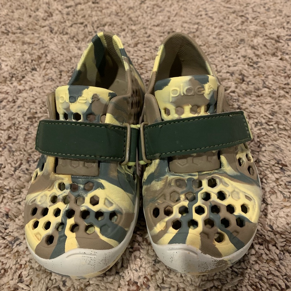 PLAE Green and Tan Camouflage Shoes